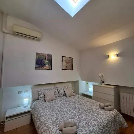 Amazing Serenity Flat For 7, Ac, Historic Center *