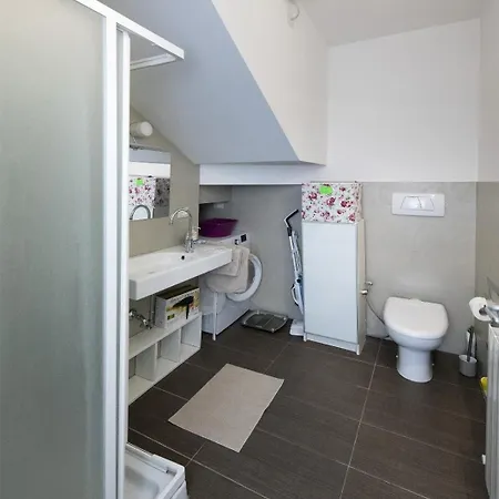 Amazing Serenity Flat For 7, Ac, Historic Center * Faenza