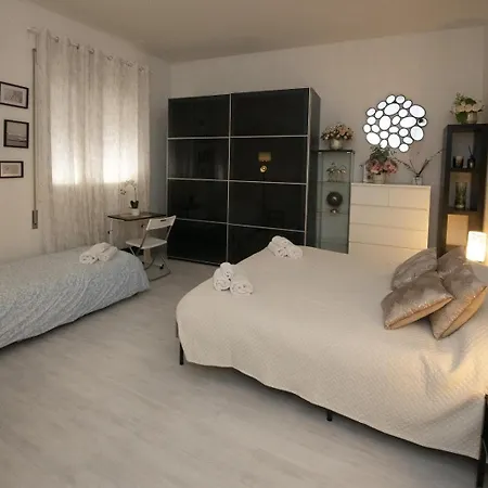 Amazing Serenity Flat For 7, Ac, Historic Center *