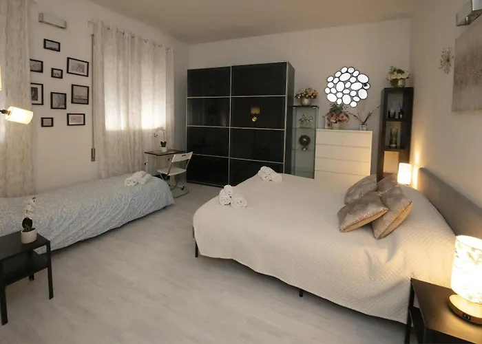 Amazing Serenity Flat For 7, Ac, Historic Center *