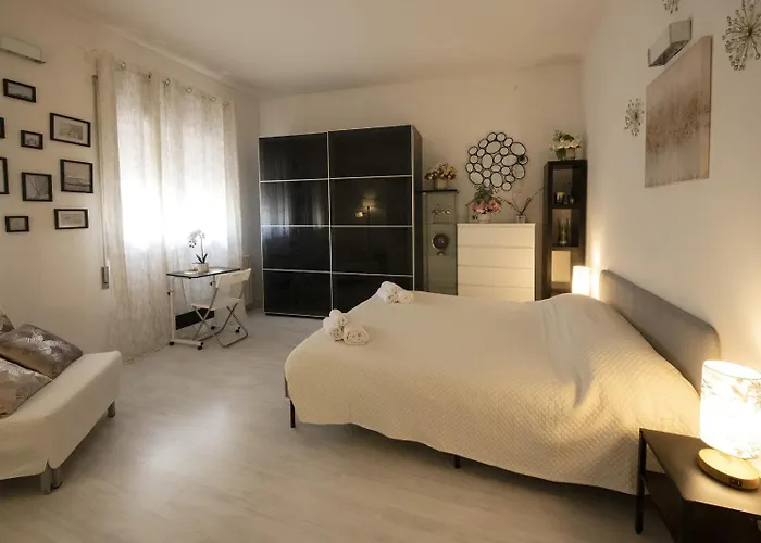 Amazing Serenity Flat For 7, Ac, Historic Center 公寓